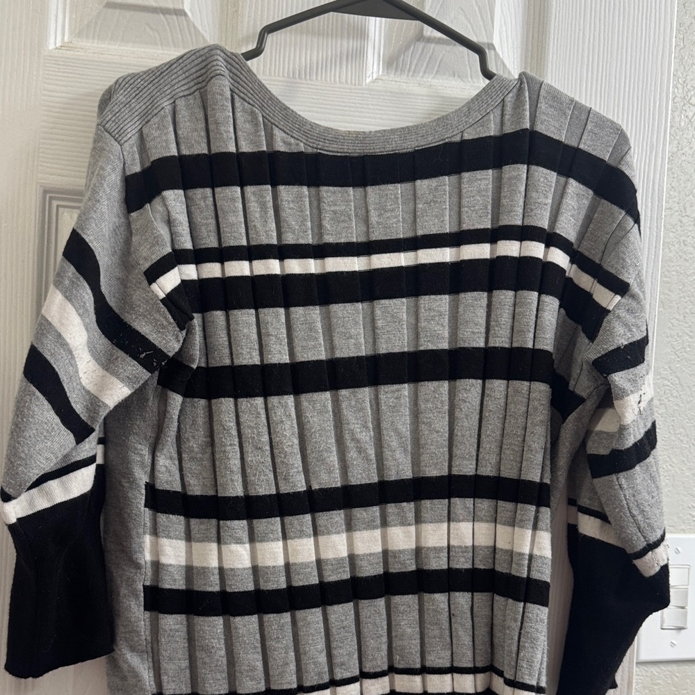 Apt. 9 Gray Knit Top